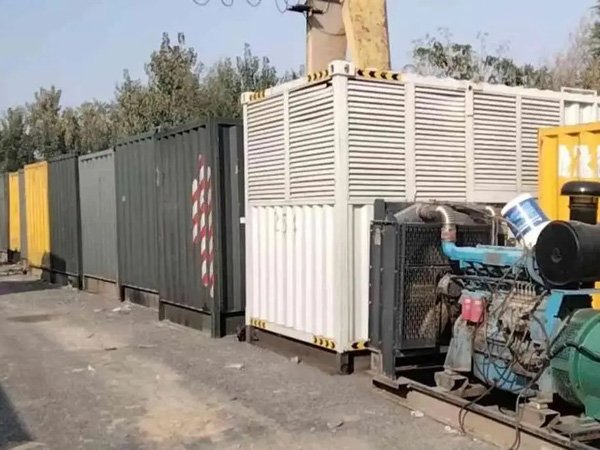 西充200KW柴油发电机机组每小时油耗是多少?